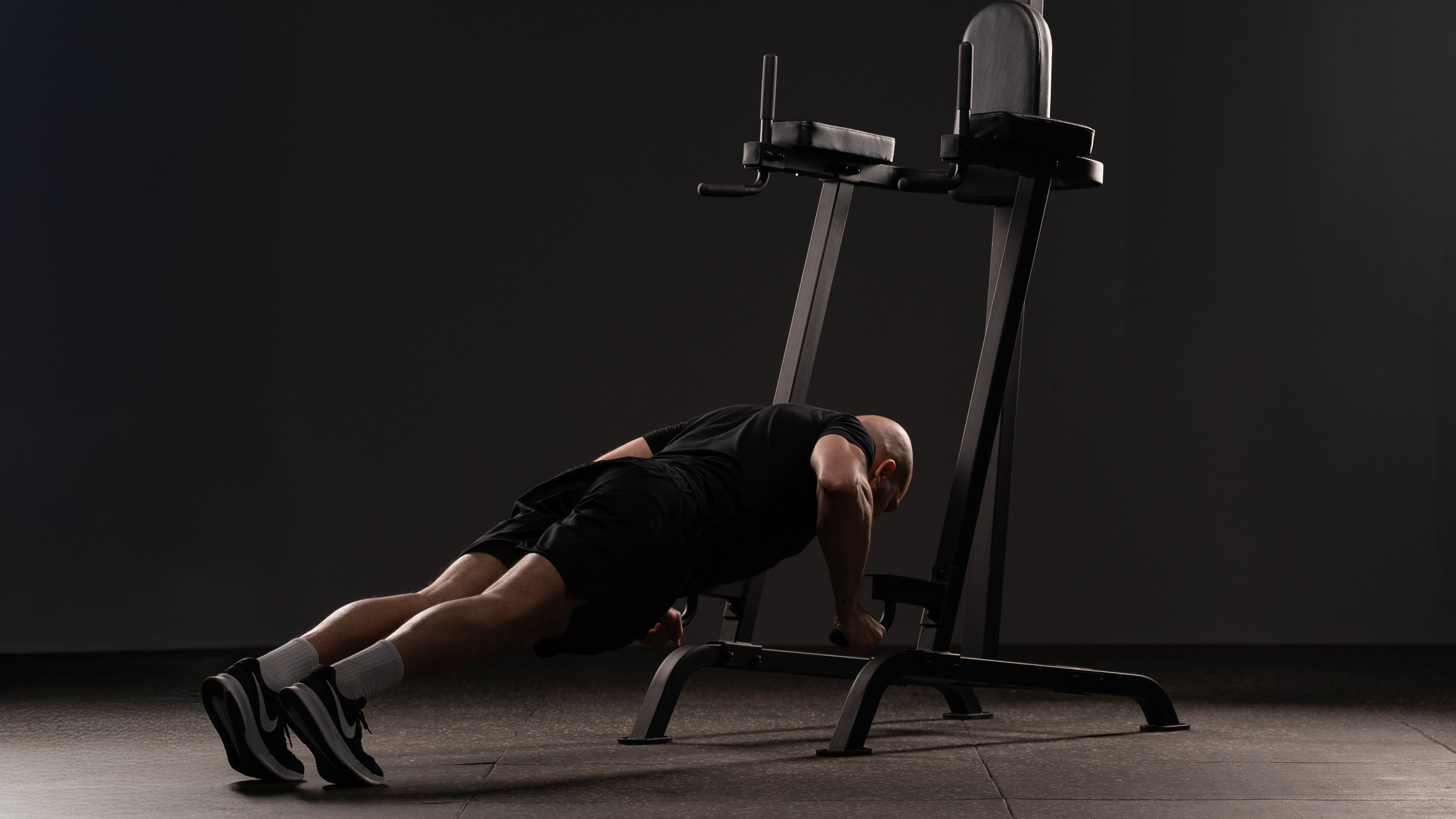 Plank mit Parallettes