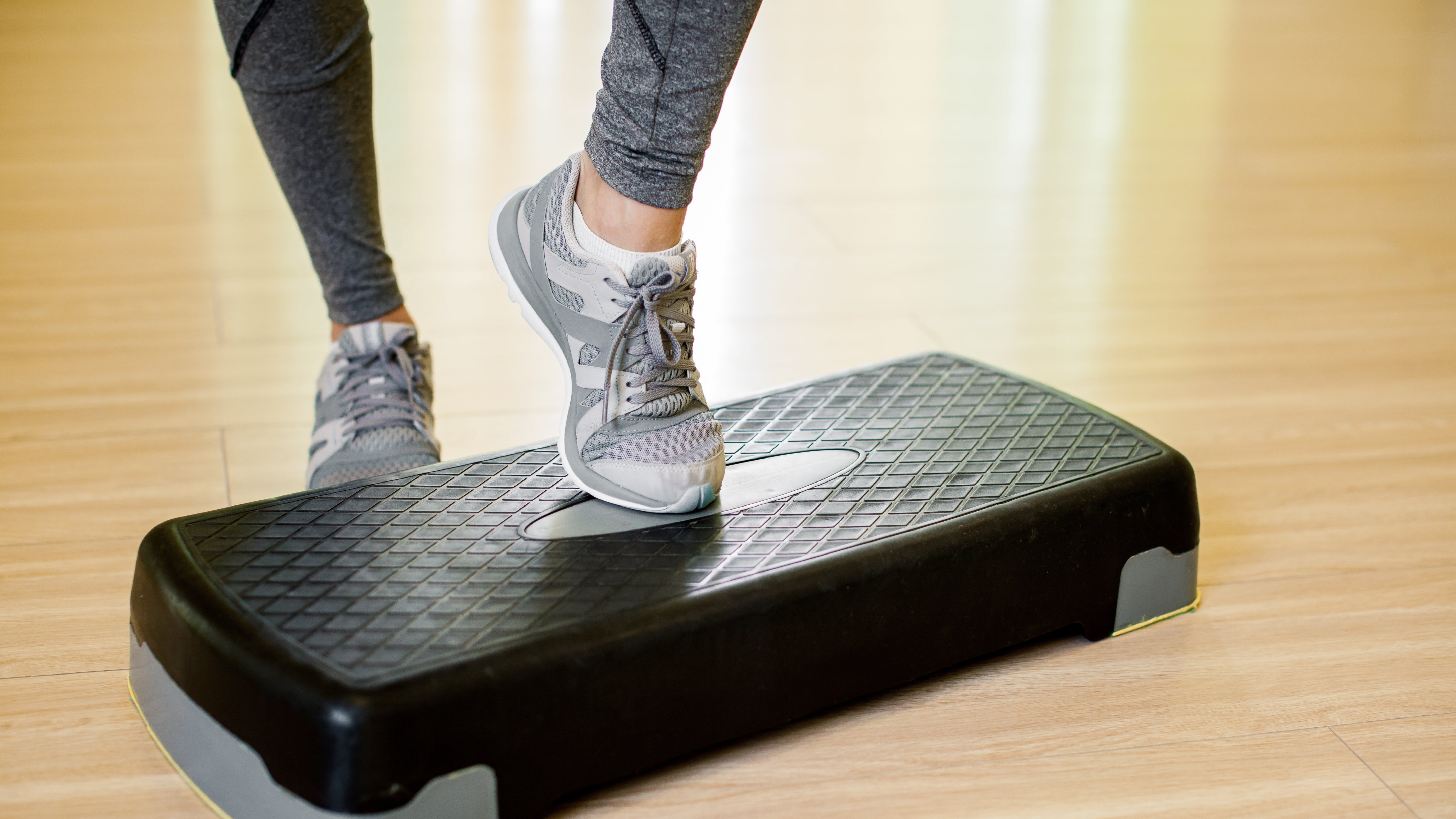 Workout der Woche: 20 Minuten Vibrationsplatte | ATLETICA