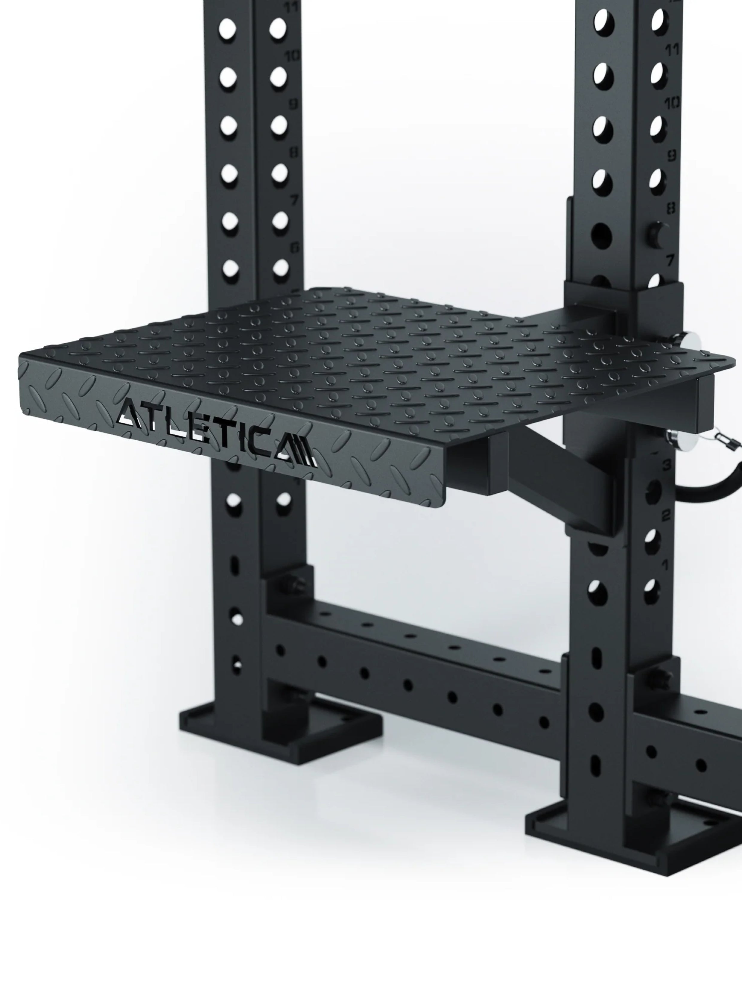 Power Rack Step-Up Plattform: einfach anzubringen, mit dem Power Rack Split Squats, Belt Squats trainieren