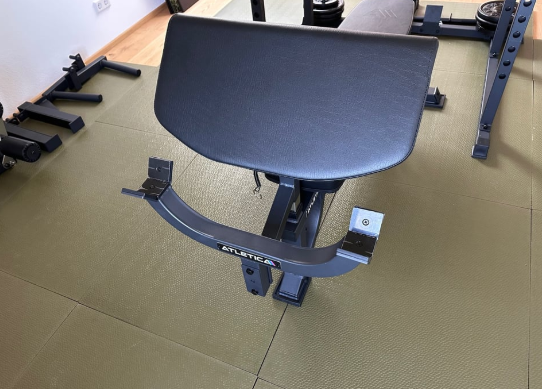 Hantelbank B2 ArmMaster Beinbeuger Beinstrecker Hantelbank: Leg Curl Beintraining