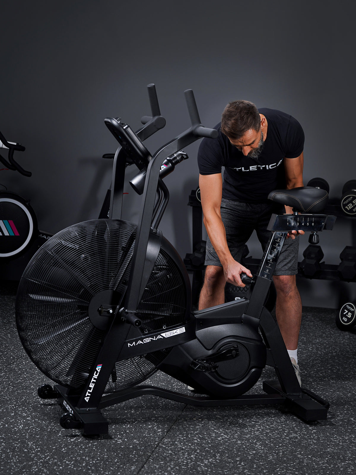 Magna Row ATLETICA MagnaBike | High-End AirBike | Assault Bike