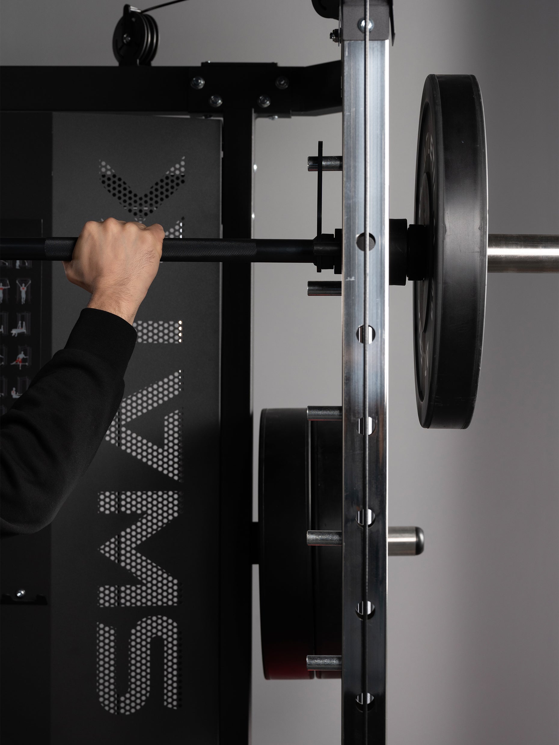 Übungen an der SWAT Kraftstation Multipresse: #variante_swat-basic