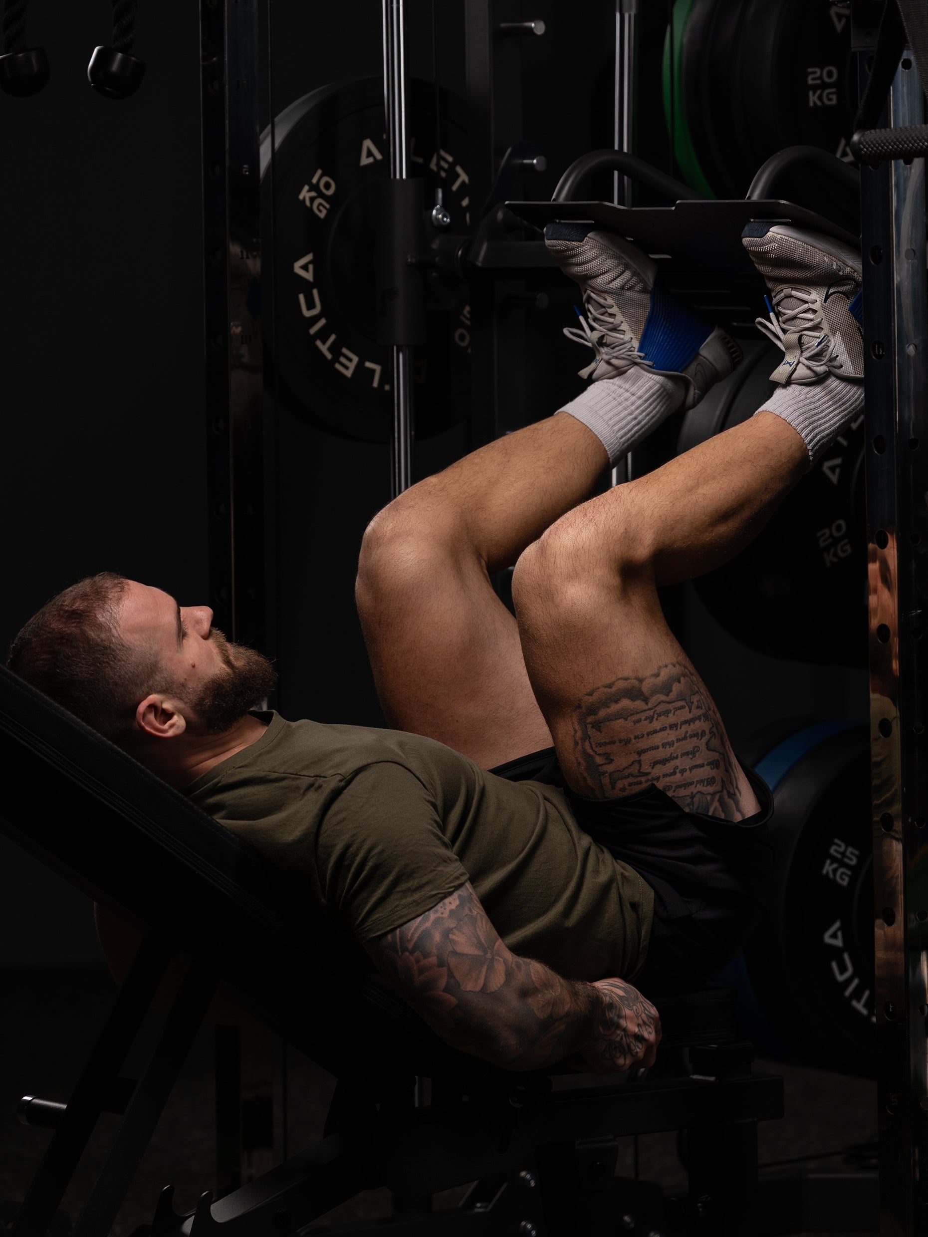 Kraftstation KSK Legtraining: #variants_ksk-+-jammer-arms-+-b2-legmaster-bench