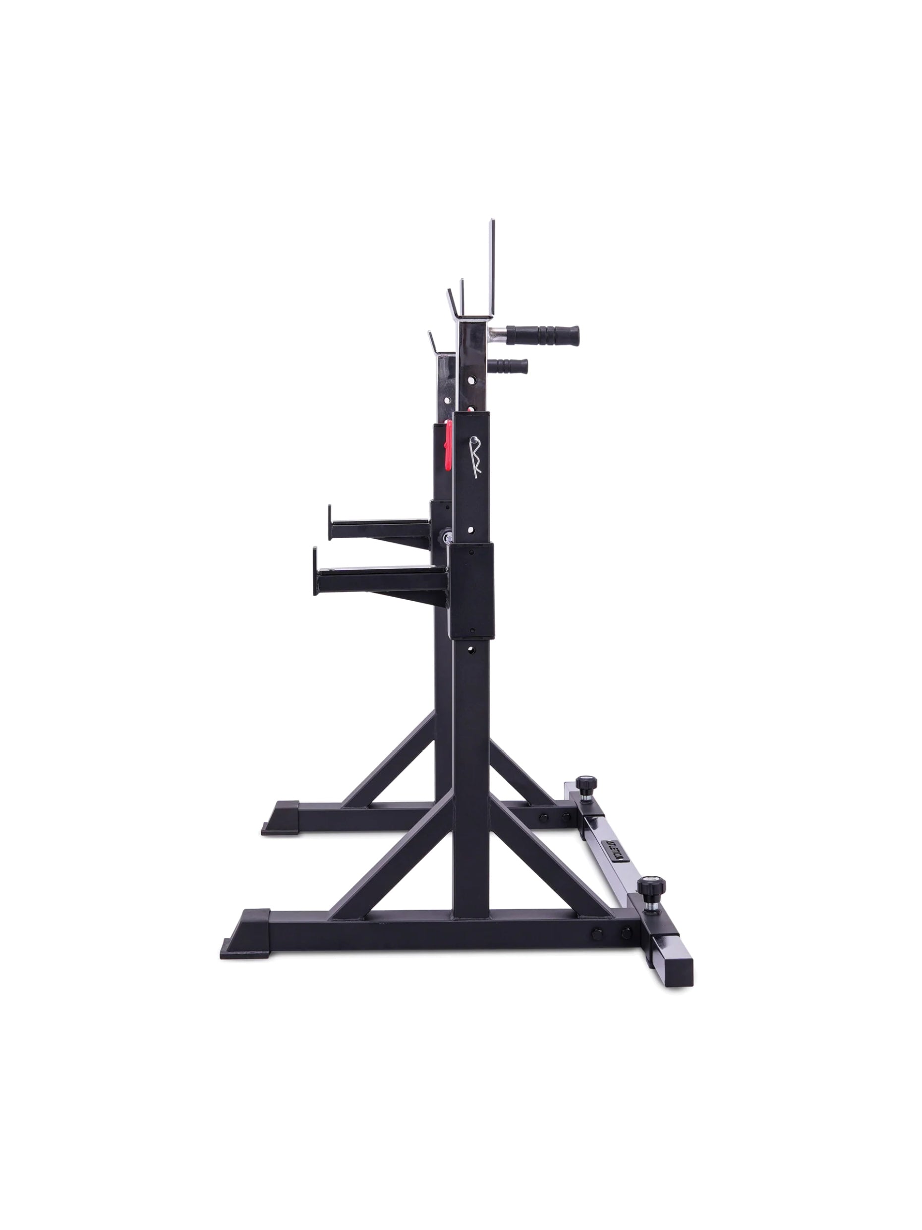 Kraftgerät Kompakter Kniebeugenständer Twin Free Stands – belastbar bis zu 250 kg und inklusive praktischer Notablagen.
