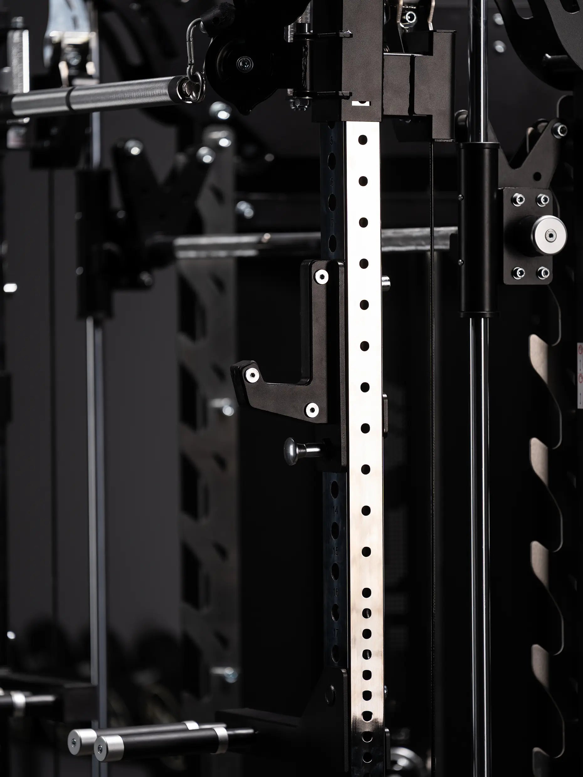 Kraftstation Quantum von Atletica für intensives Krafttraining und Ganzkörpertraining