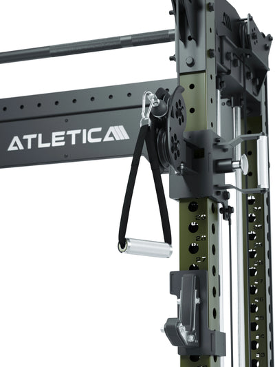 Power Rack R8-Bradley Kabelzug Station: Power Rack mit Seilzug und 2x90kg seitlichen Gewichtsblocks | Modular ausbaubar mit Multipresse und Jammer Arms | #variante_military-green