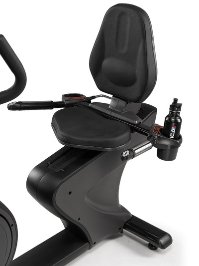 ATLETICA Rec-Spin Recumbent Bike für das Fitnessstudio: pneumatische Sitzverstellung